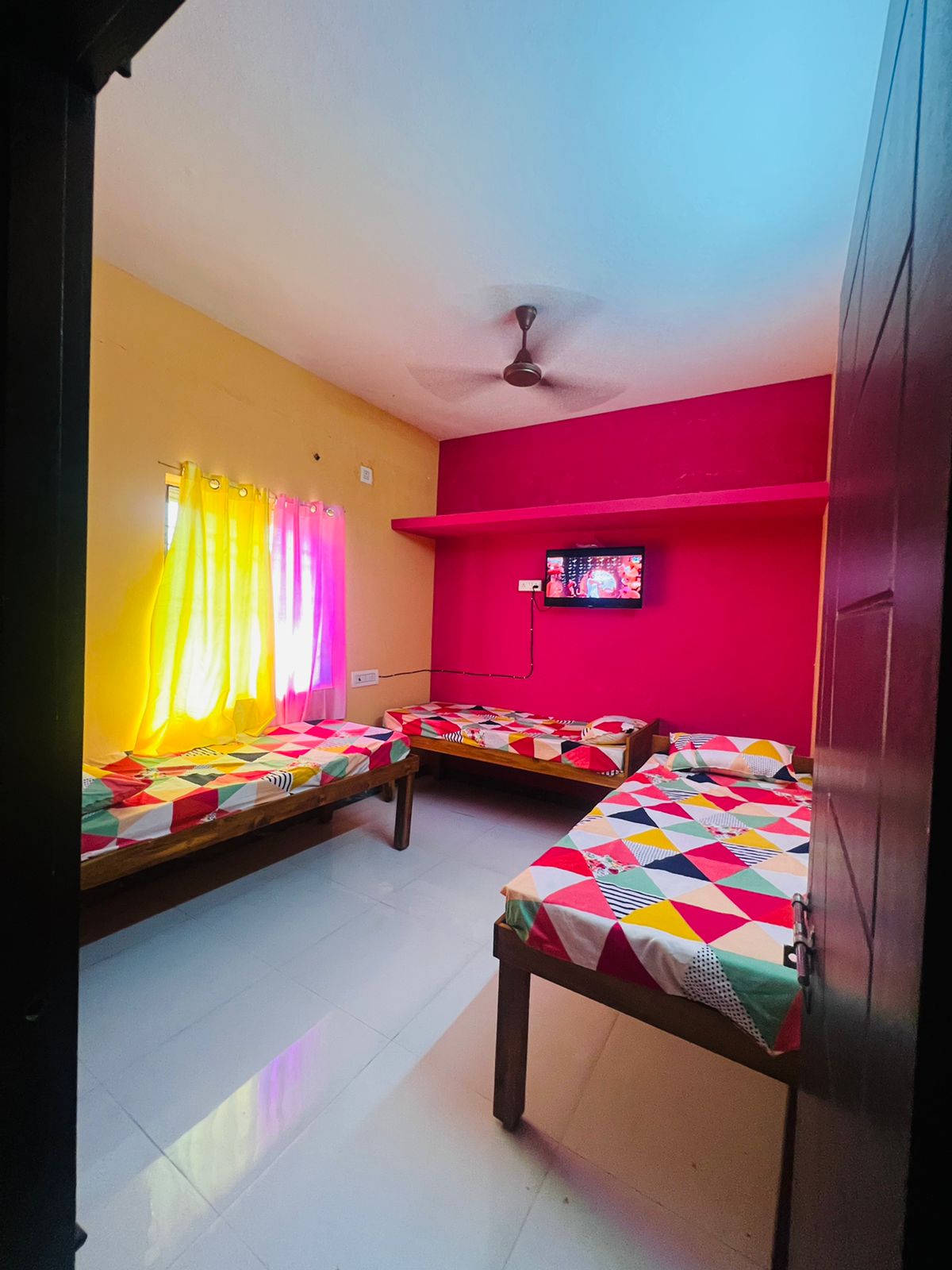 Selaiyur (Camp Road) Rooms